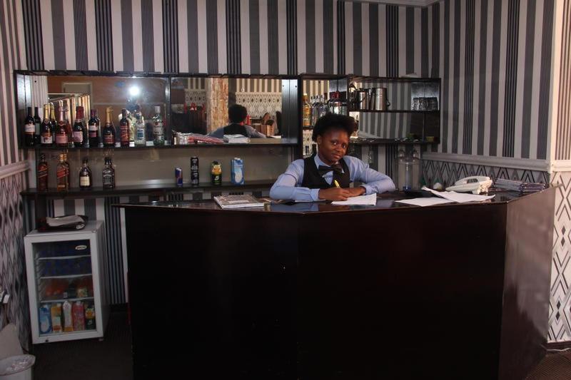 Grand Ibro Hotel Annex Ankuru Esterno foto