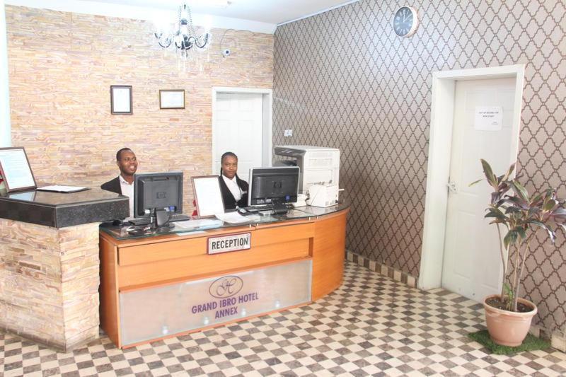 Grand Ibro Hotel Annex Ankuru Esterno foto